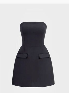 Commense Strapless Black A‑Line Dress with Flap Pockets